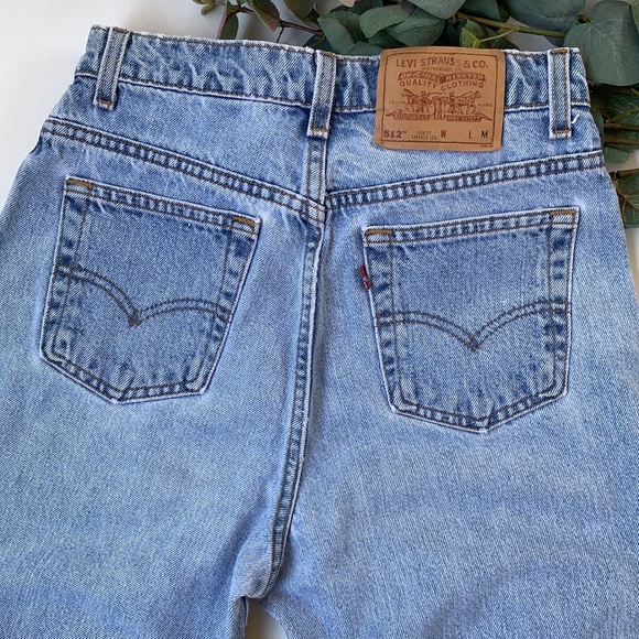 Vintage Levi’s 512 light wash high waist mom jeans - Picture 5 of 9
